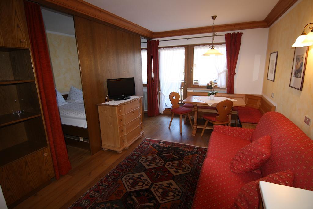 Residence Mairhofer Toblach Rum bild