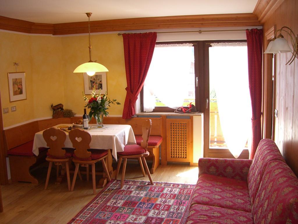 Residence Mairhofer Toblach Rum bild